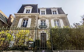 Villa Athanaze